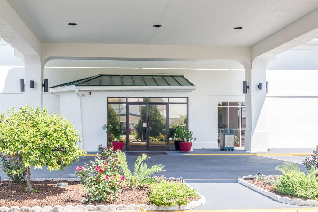 Motel 6 وايكروس المظهر الخارجي الصورة