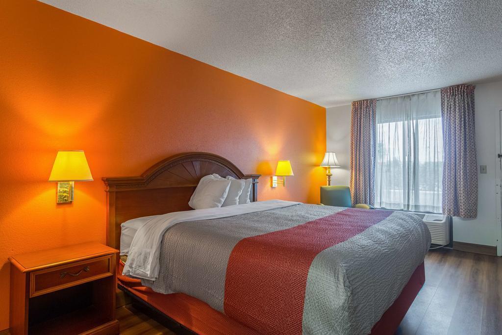 Motel 6 وايكروس المظهر الخارجي الصورة
