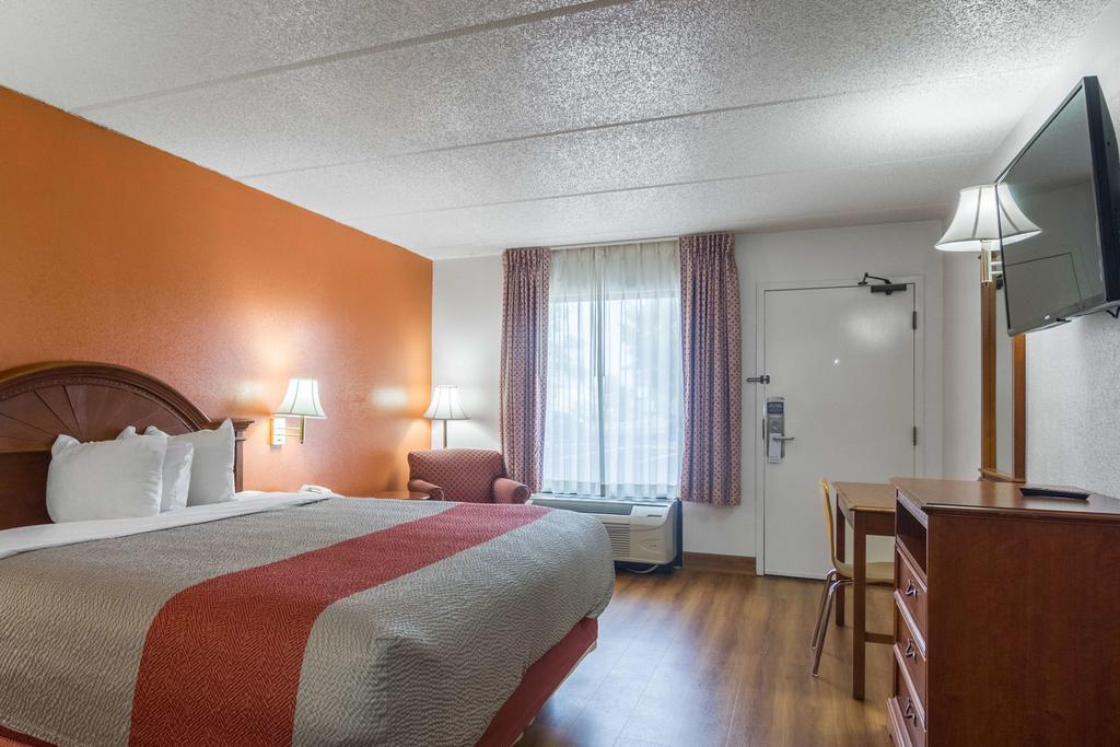 Motel 6 وايكروس المظهر الخارجي الصورة